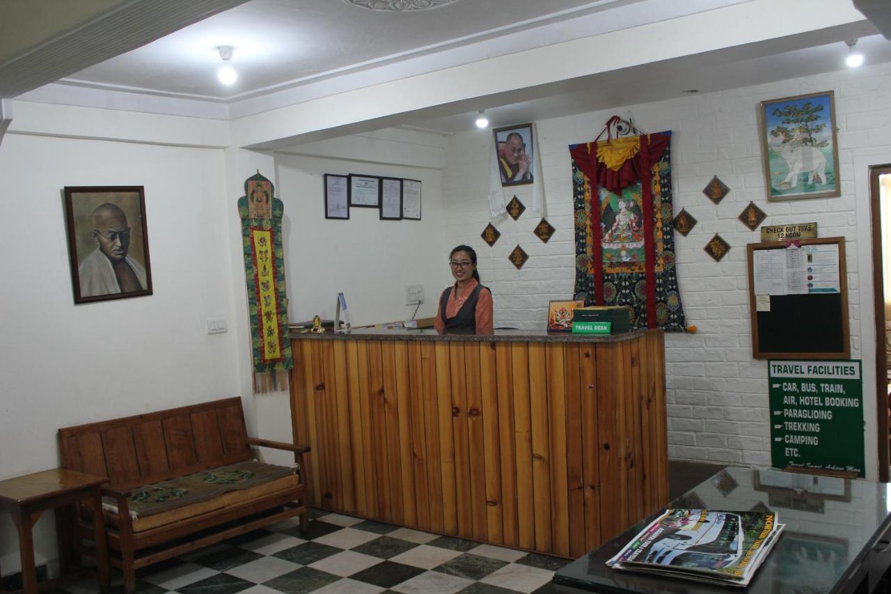 Pema Thang Hotel Kangra Exteriör bild