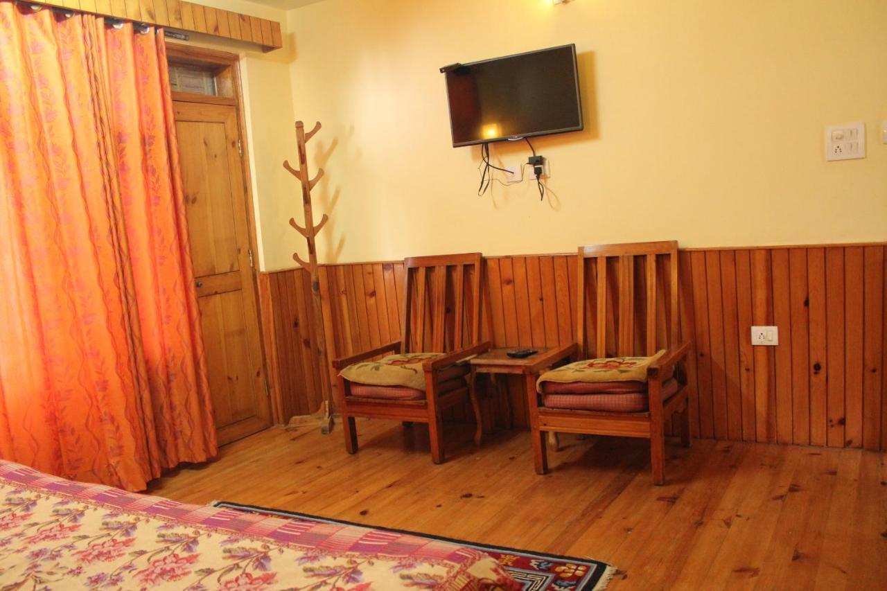 Pema Thang Hotel Kangra Exteriör bild