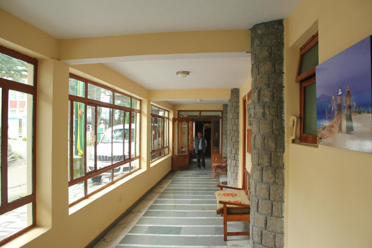 Pema Thang Hotel Kangra Exteriör bild