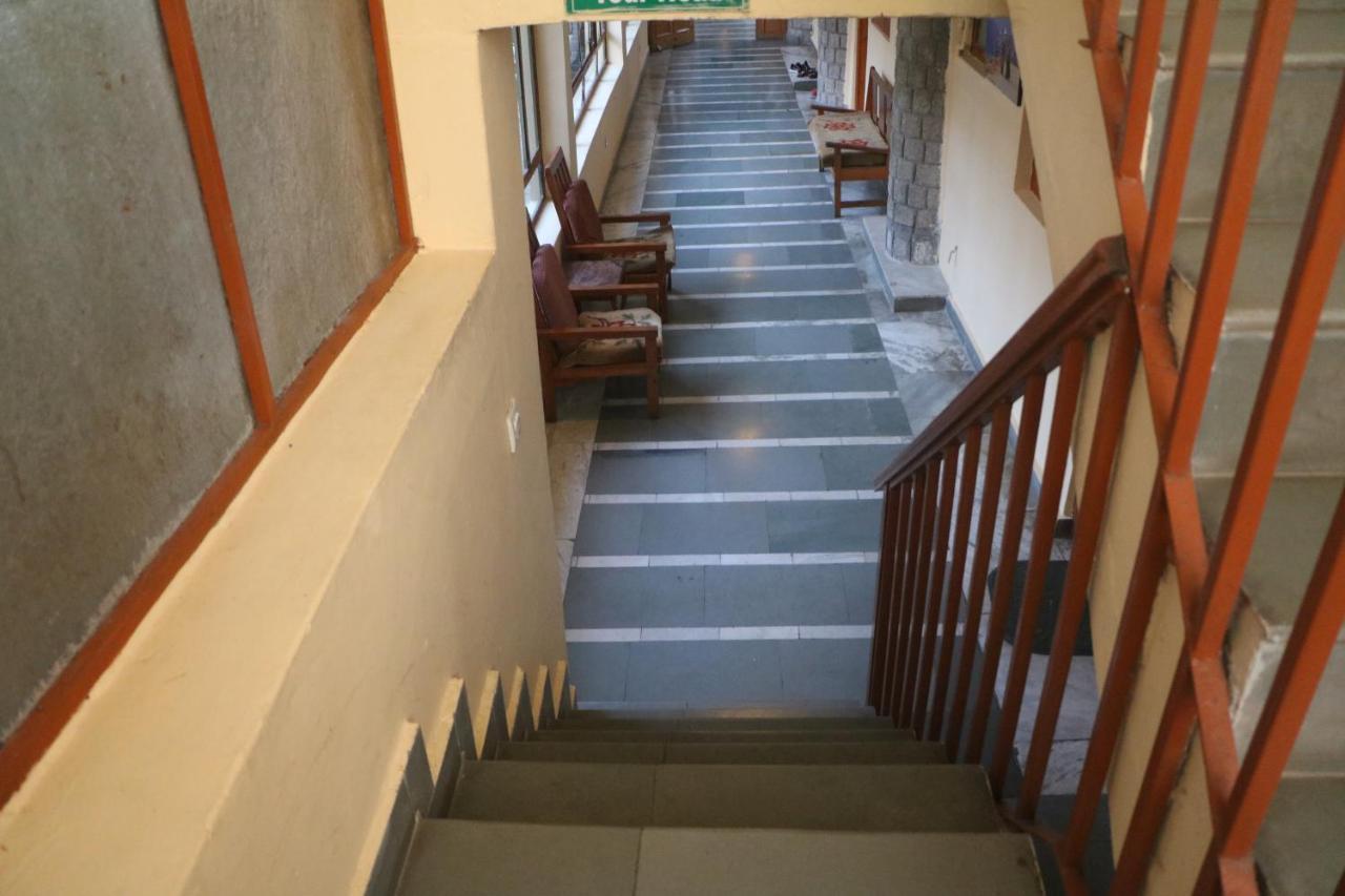 Pema Thang Hotel Kangra Exteriör bild